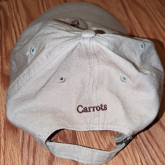 Carrots brand hat - Picture 2 of 3